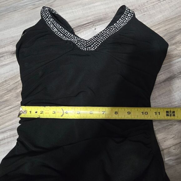 Windsor halter top dress with Tulle  lining size small - Picture 6 of 9